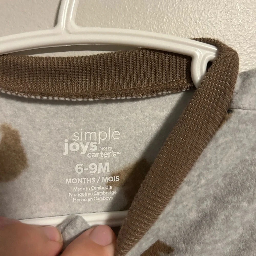 Carter's 6/9m grey and Brown Bear fleece zip up sleeper - Picture 2 of 2